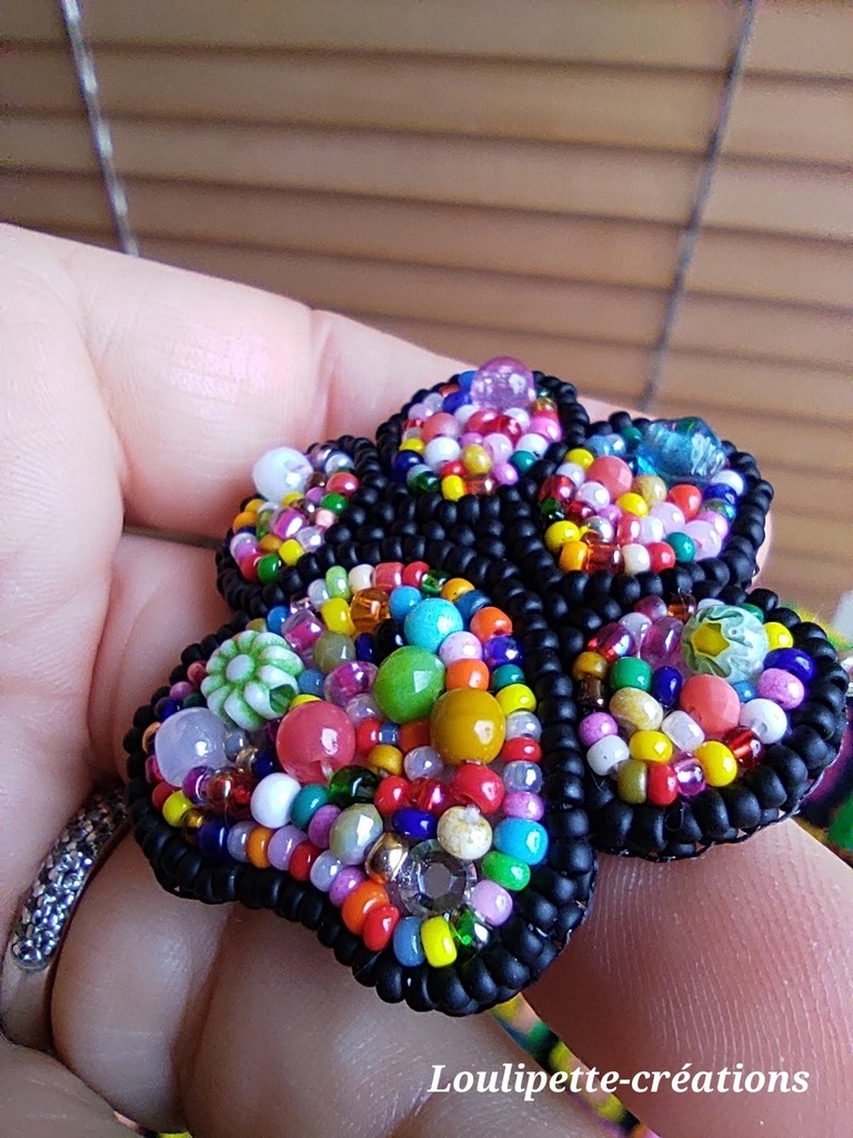 Broche patte de chat hippie 