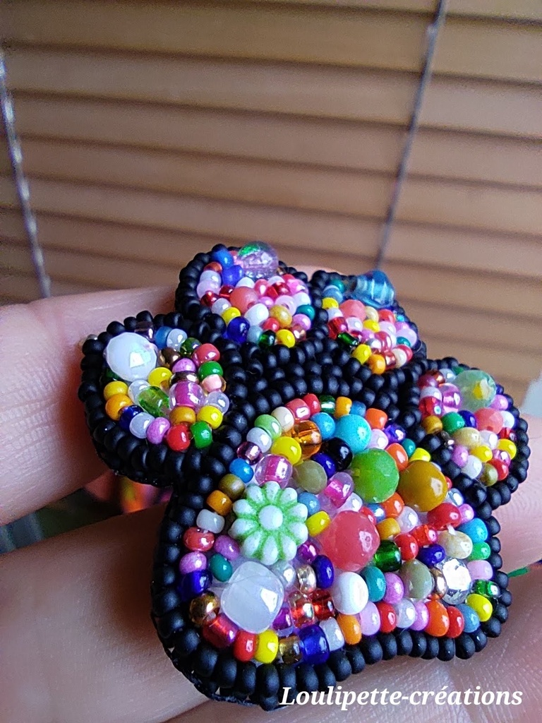 Broche patte de chat hippie 